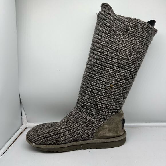 UGG Boots Youth 6 Cardy Sweater Knit Tall 5649 Gray Button - Picture 2 of 10